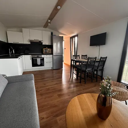 Arktik Lodge *